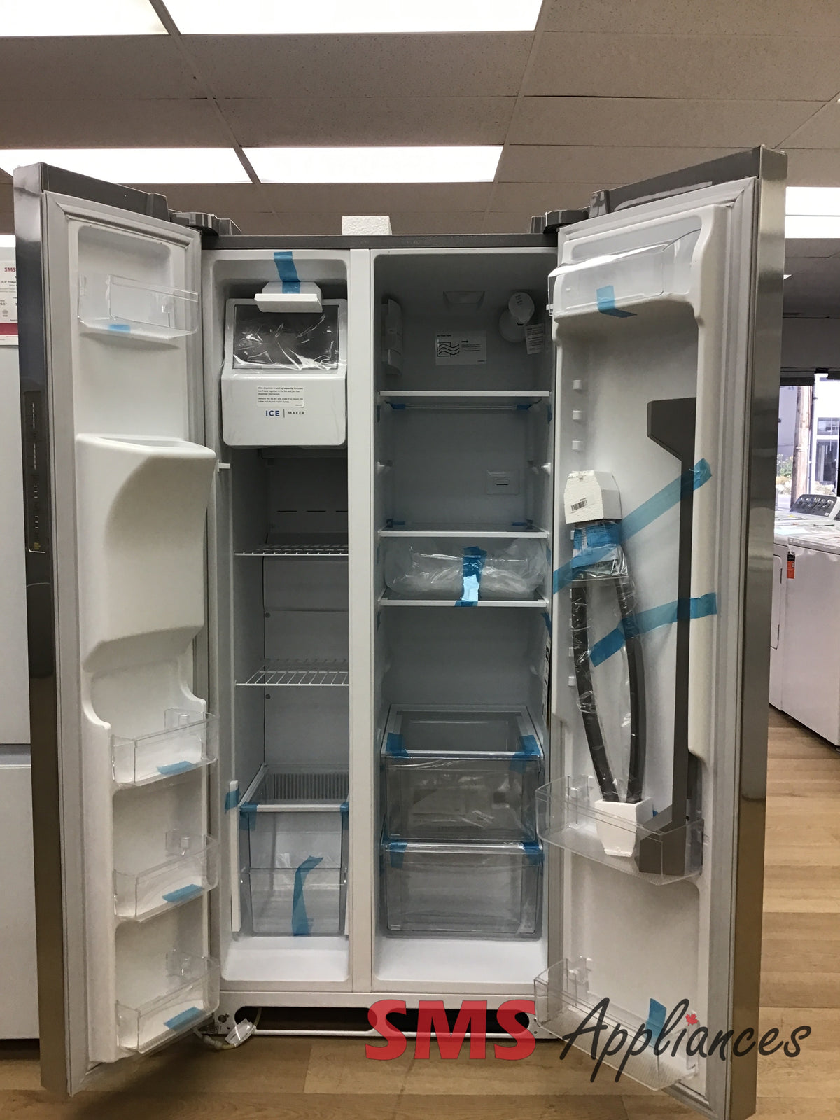 Open Box Fridges FRSS2323ASD Frigidaire - Image 3