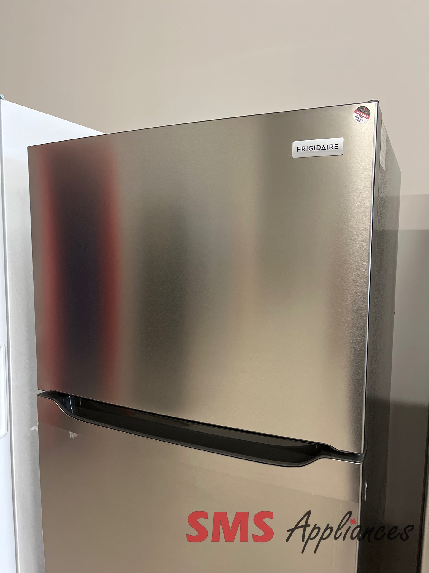 Open Box Fridges FRTE1835AV Frigidaire - Image 5