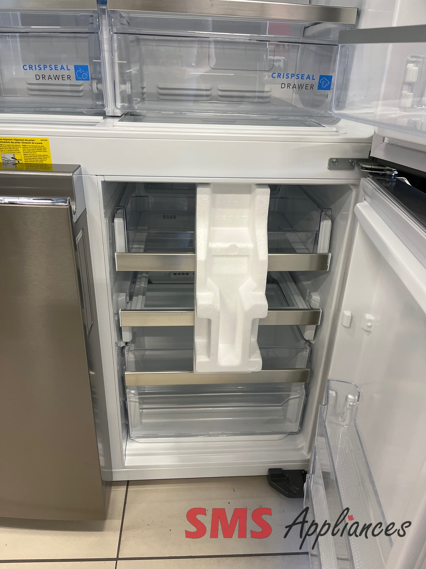 Open Box Fridges GRQC2255BF Frigidaire - Image 4