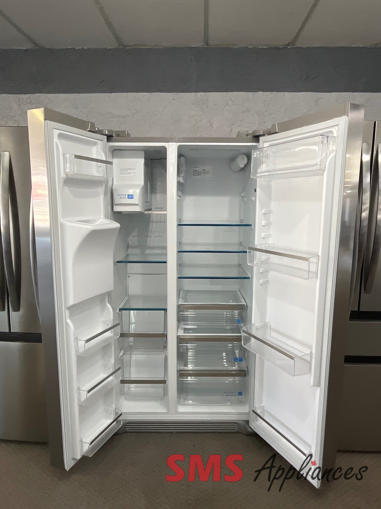 Open Box Fridges GRSC2352AF Frigidaire - Image 2