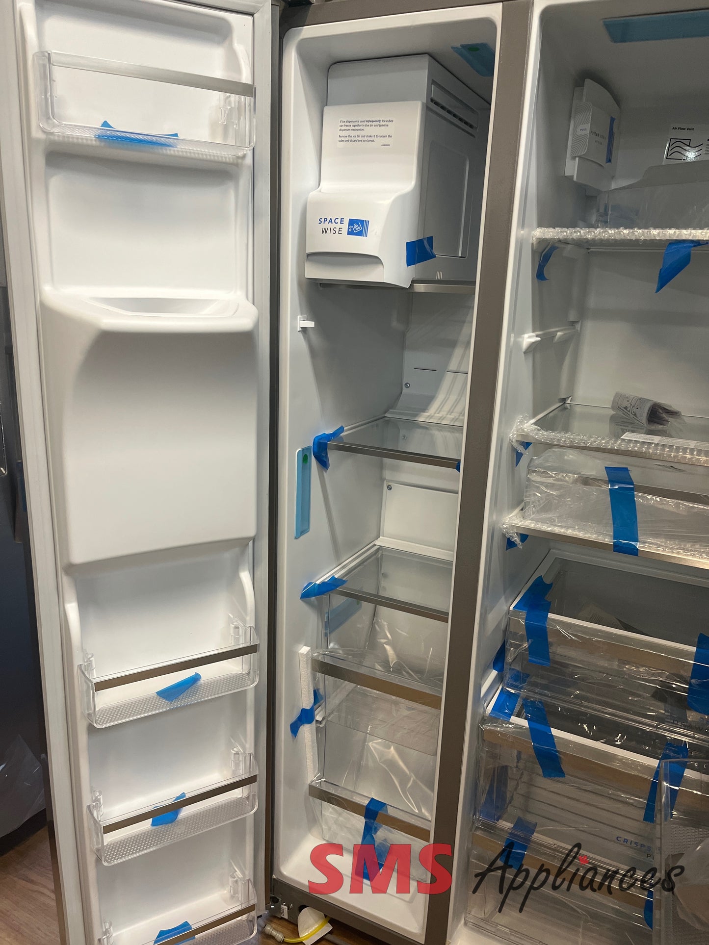 Open Box Fridges GRSC2352AFA Frigidaire - Image 3