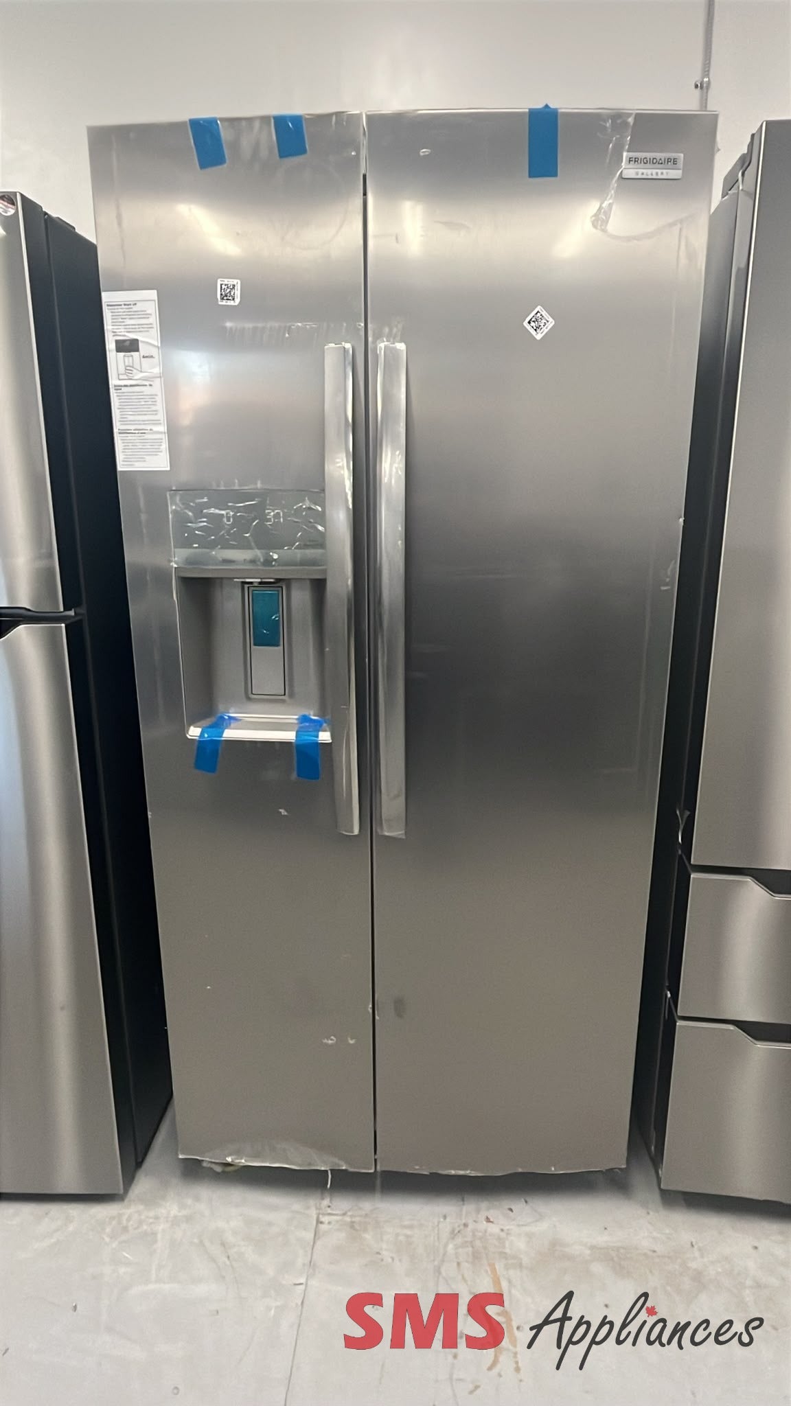 Open Box Fridges GRSS2352AF Frigidaire - Image 1