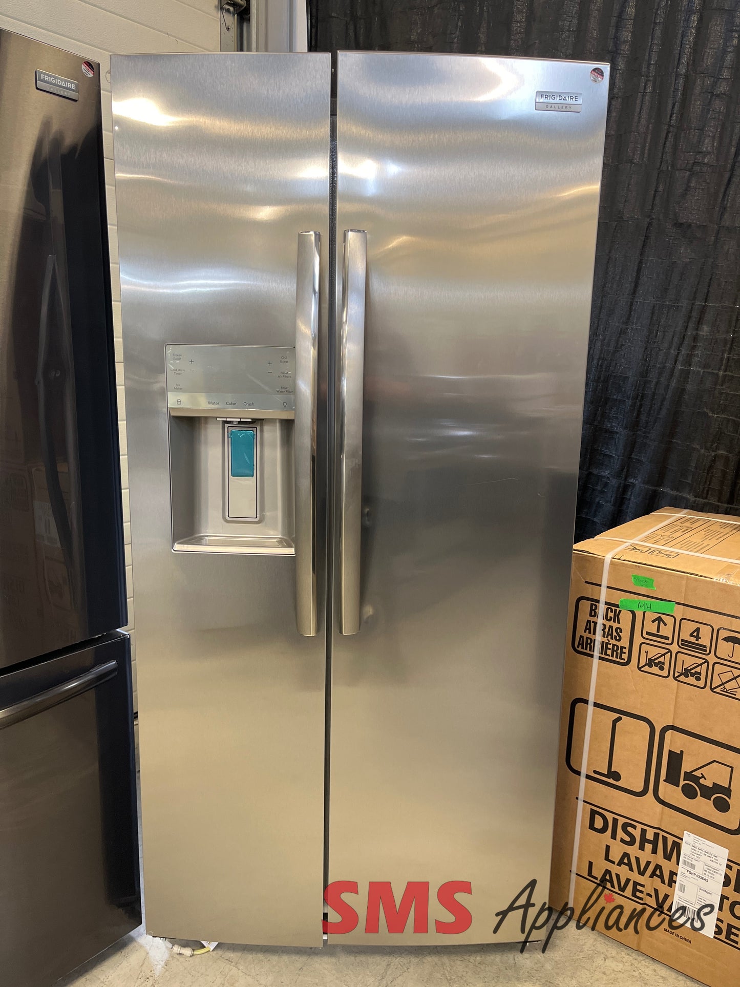 Open Box Fridges GRSS2352AF Frigidaire - Image 1