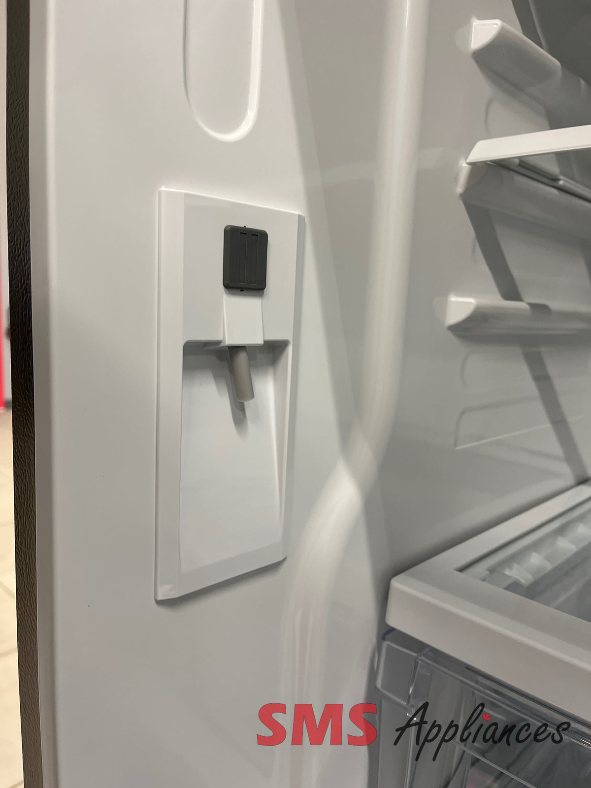 Open Box Fridges GWE22JYMCFFS GE - Image 3