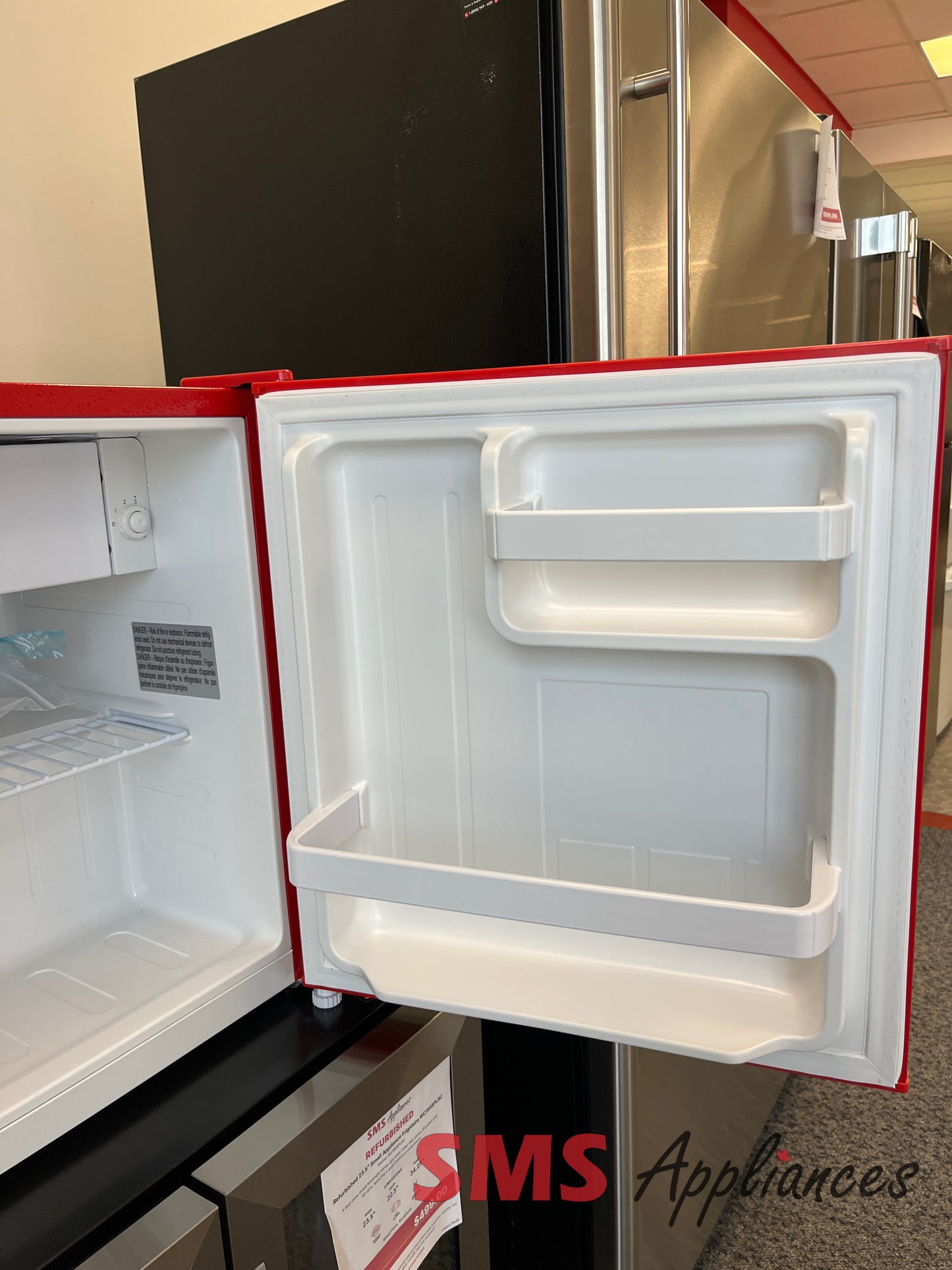 Open Box Fridges HBF1600 RED 6COM - Image 3