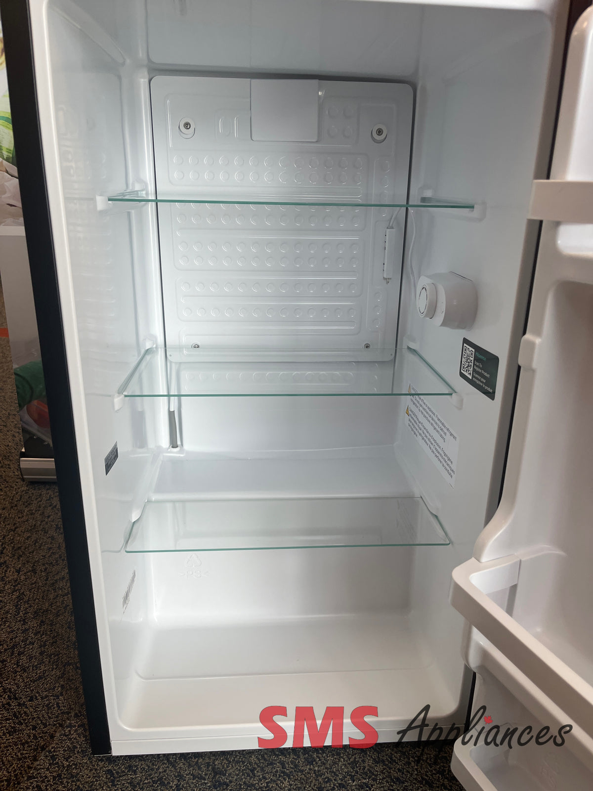 Open Box Fridges HRC033AWE Hisense - Image 2