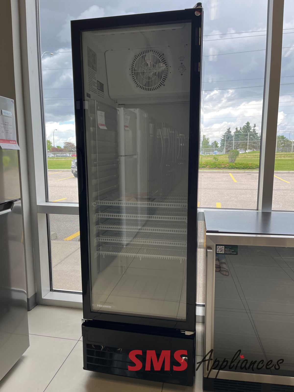 Open Box Fridges HSC 380B Hisense - Image 1