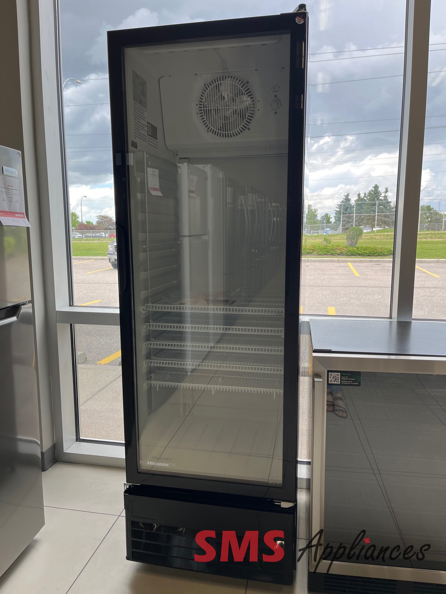 Open Box Fridges HSC 380B Hisense - Image 1