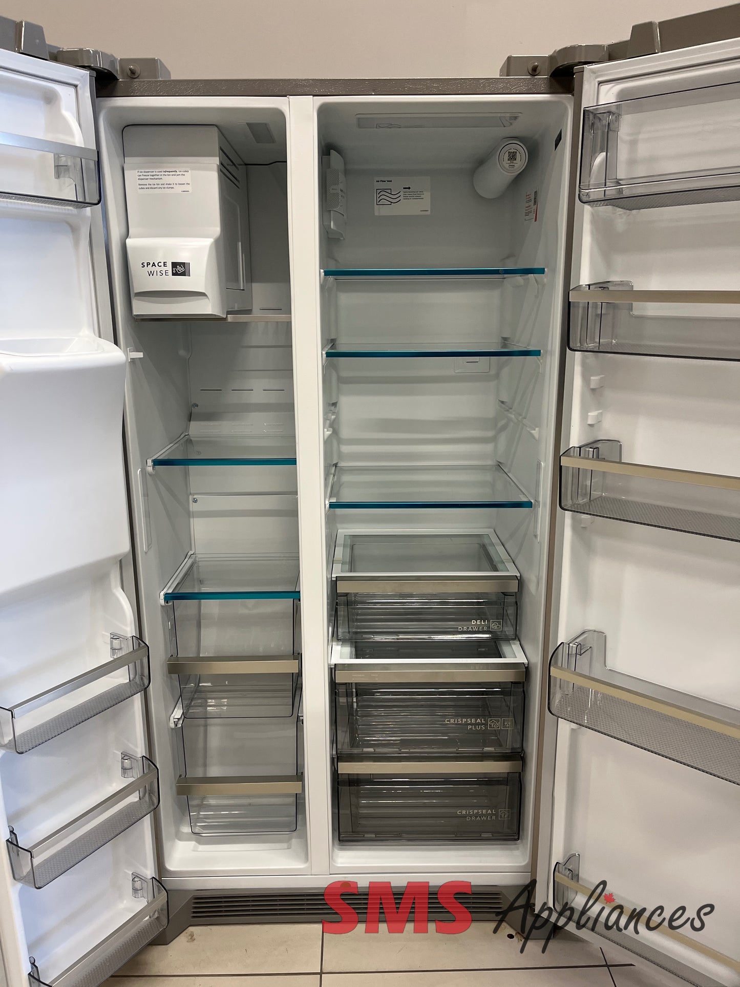 Open Box Fridges KRMF706ESS Frigidaire - Image 3