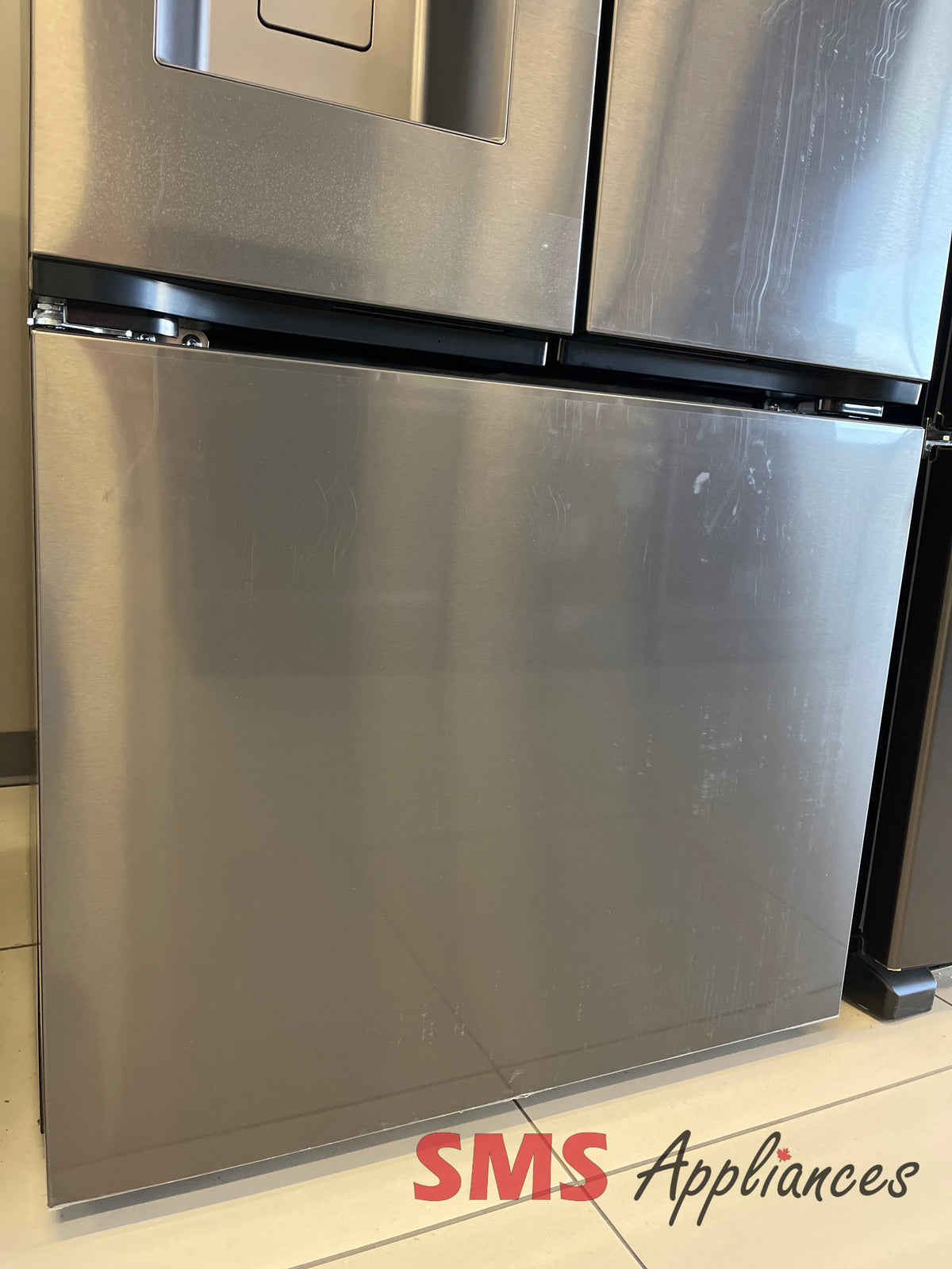 Open Box Fridges LF25S6330D LG - Image 4