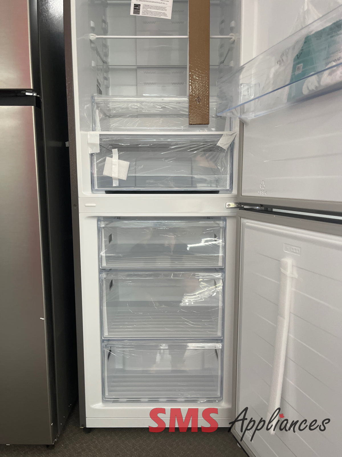 Open Box Fridges RB12A2CSE Hisense - Image 4