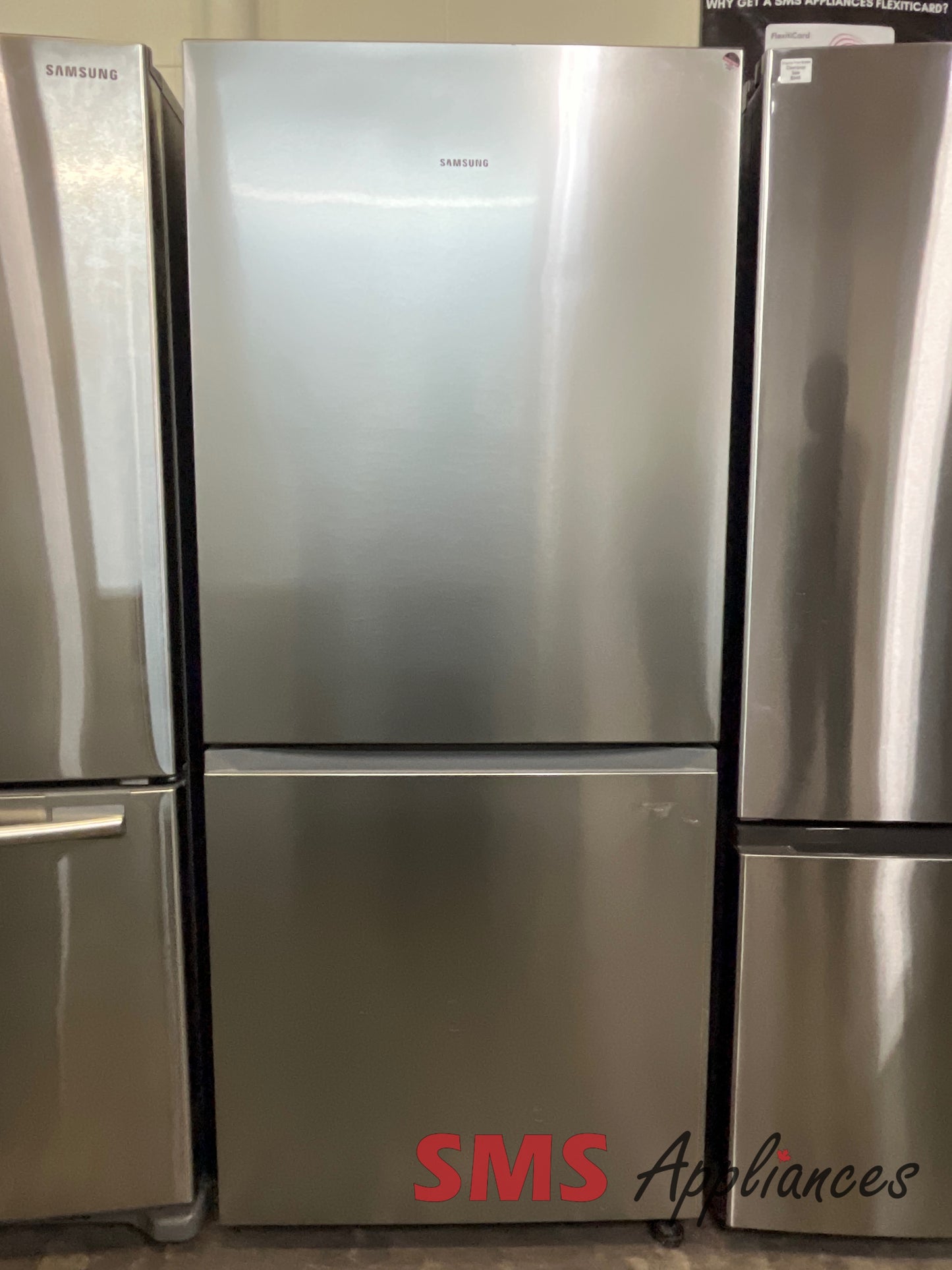 Open Box Fridges RB16DG6000SL Samsung - Image 1