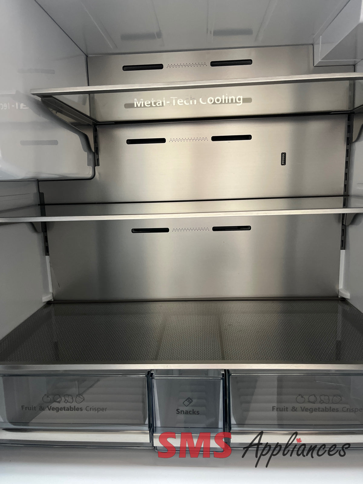 Open Box Fridges RF200D4CSE Hisense - Image 4