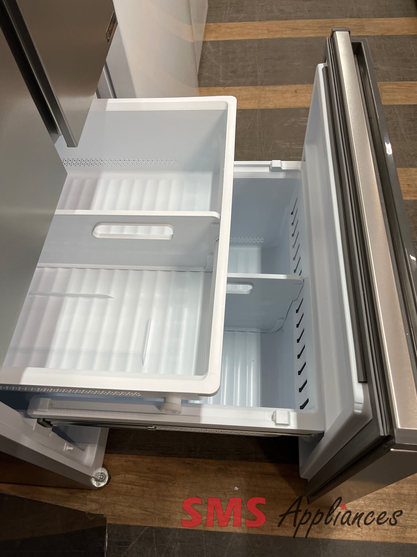 Open Box Fridges RF21A3FSE Hisense - Image 4