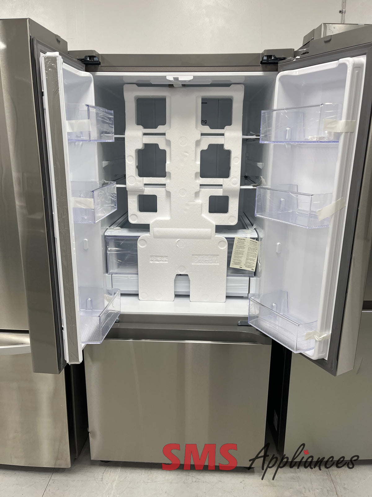 Open Box Fridges RF22A4111SR Samsung - Image 2
