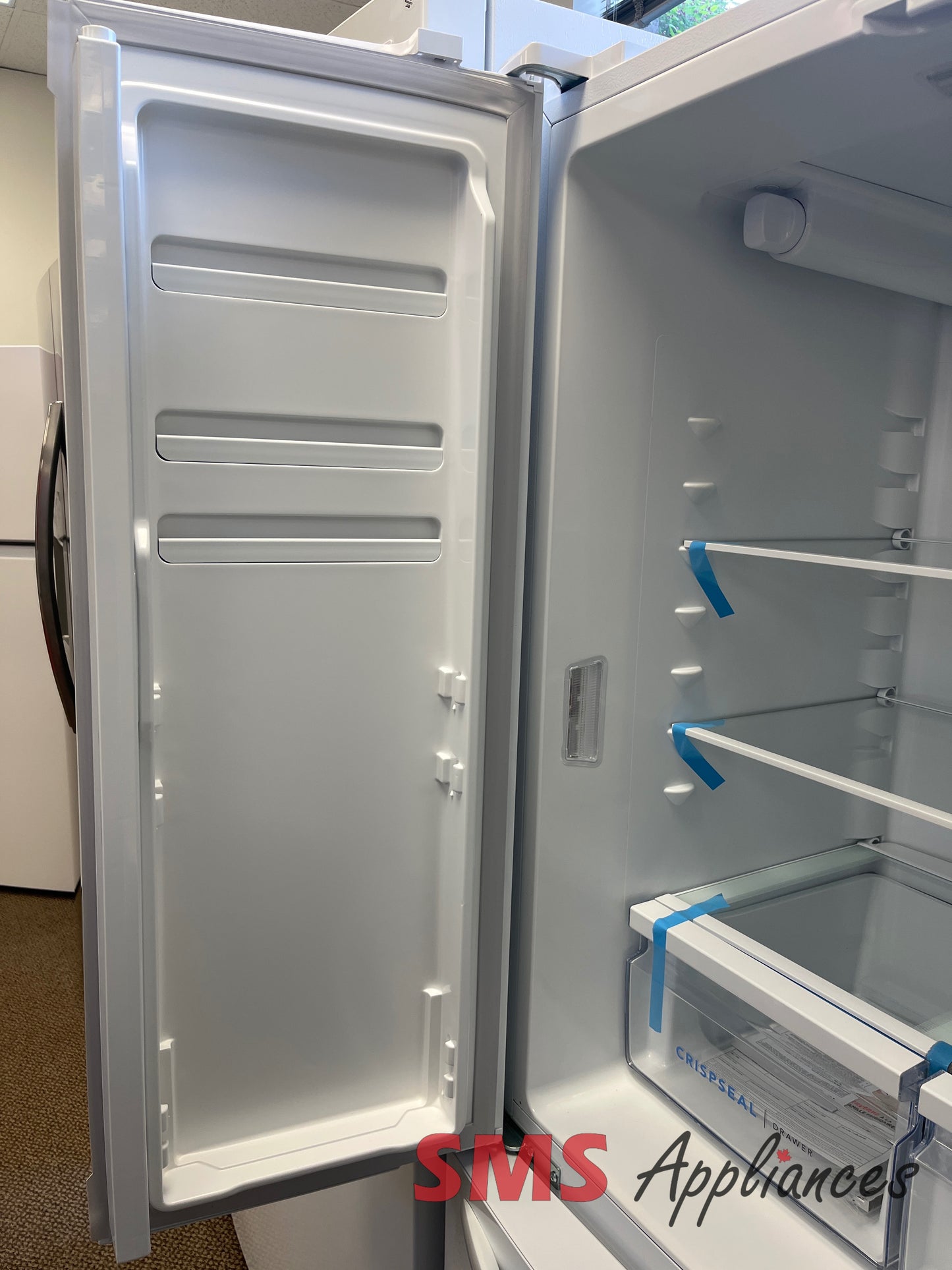 Open Box Fridges RFFG1723AW Frigidaire - Image 3