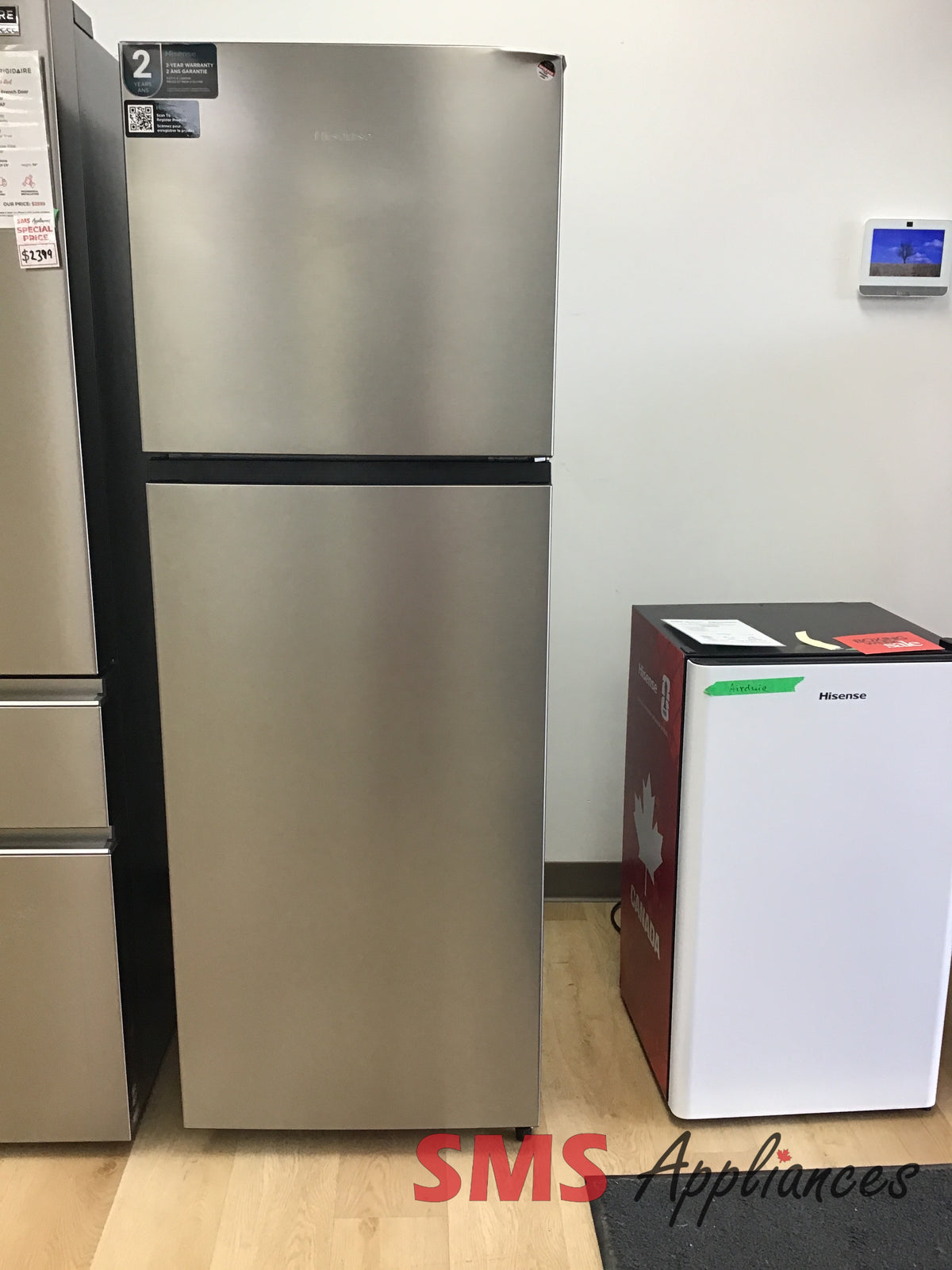 Open Box Fridges RT12A2CSE Hisense - Image 1