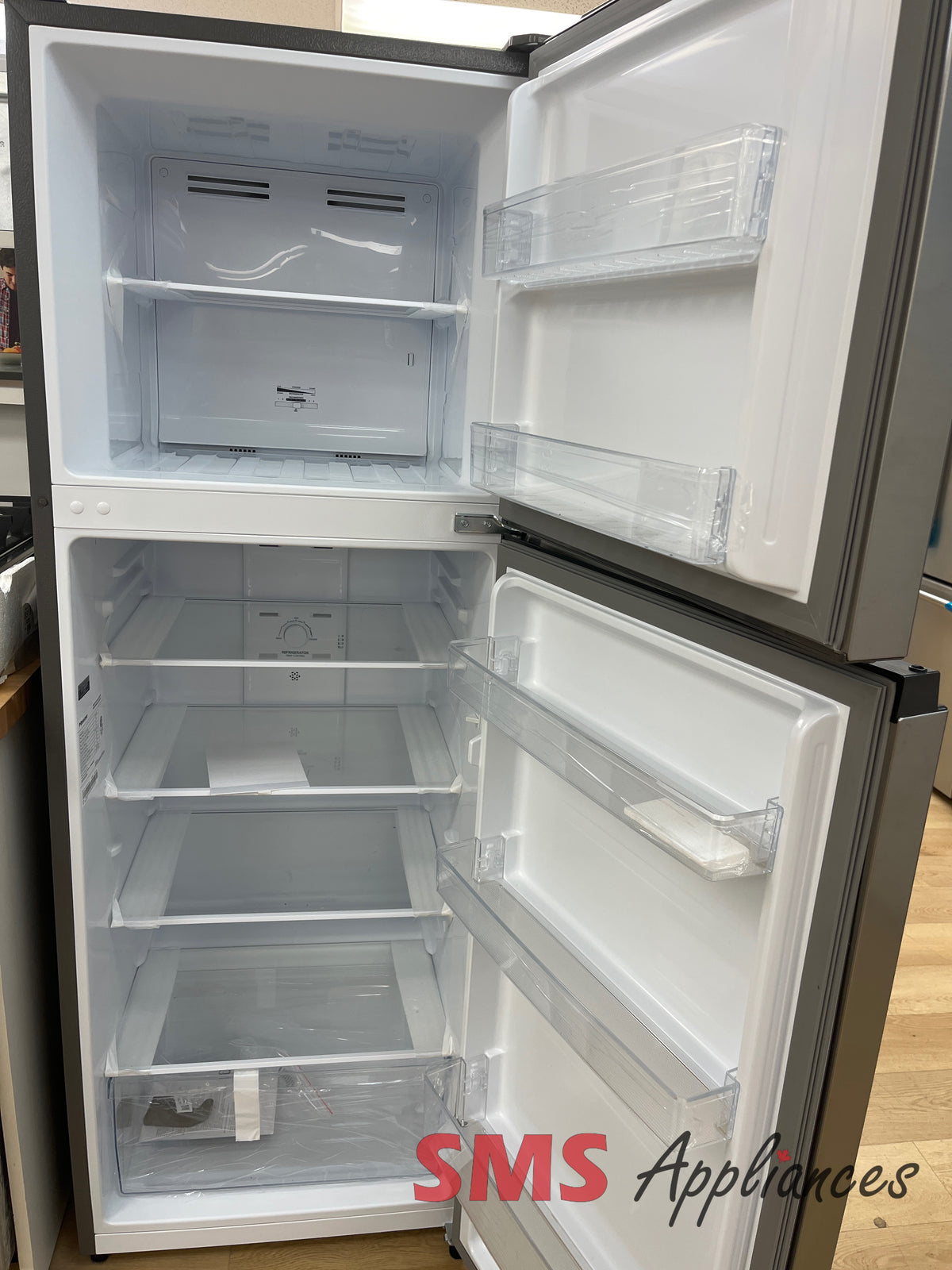 Open Box Fridges RT12A2CSE Hisense - Image 2