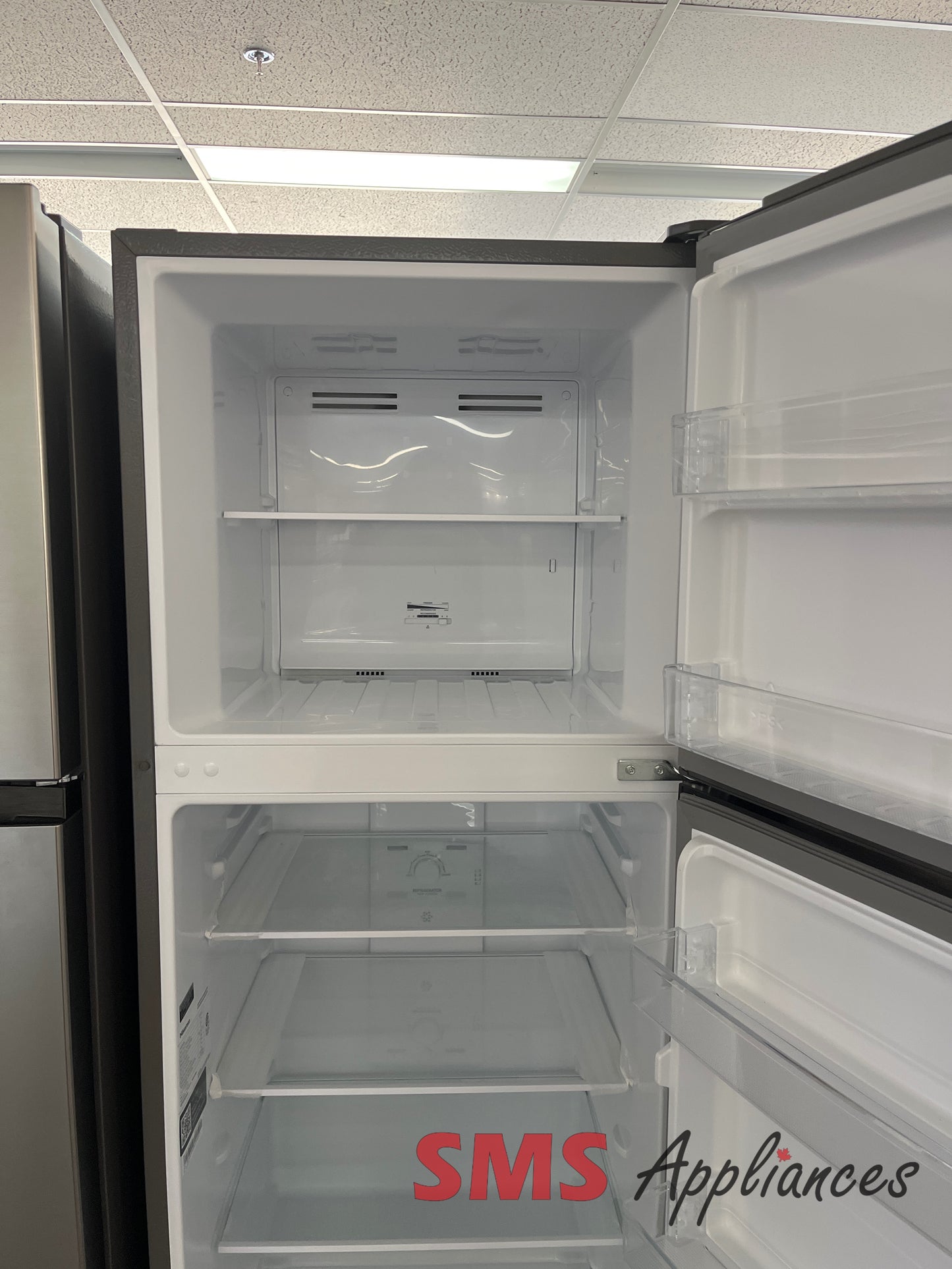 Open Box Fridges RT12A2CSE Hisense - Image 4