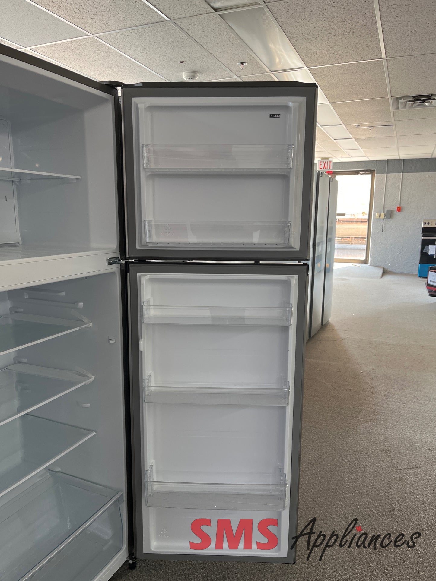 Open Box Fridges RT12A2CSE Hisense - Image 5