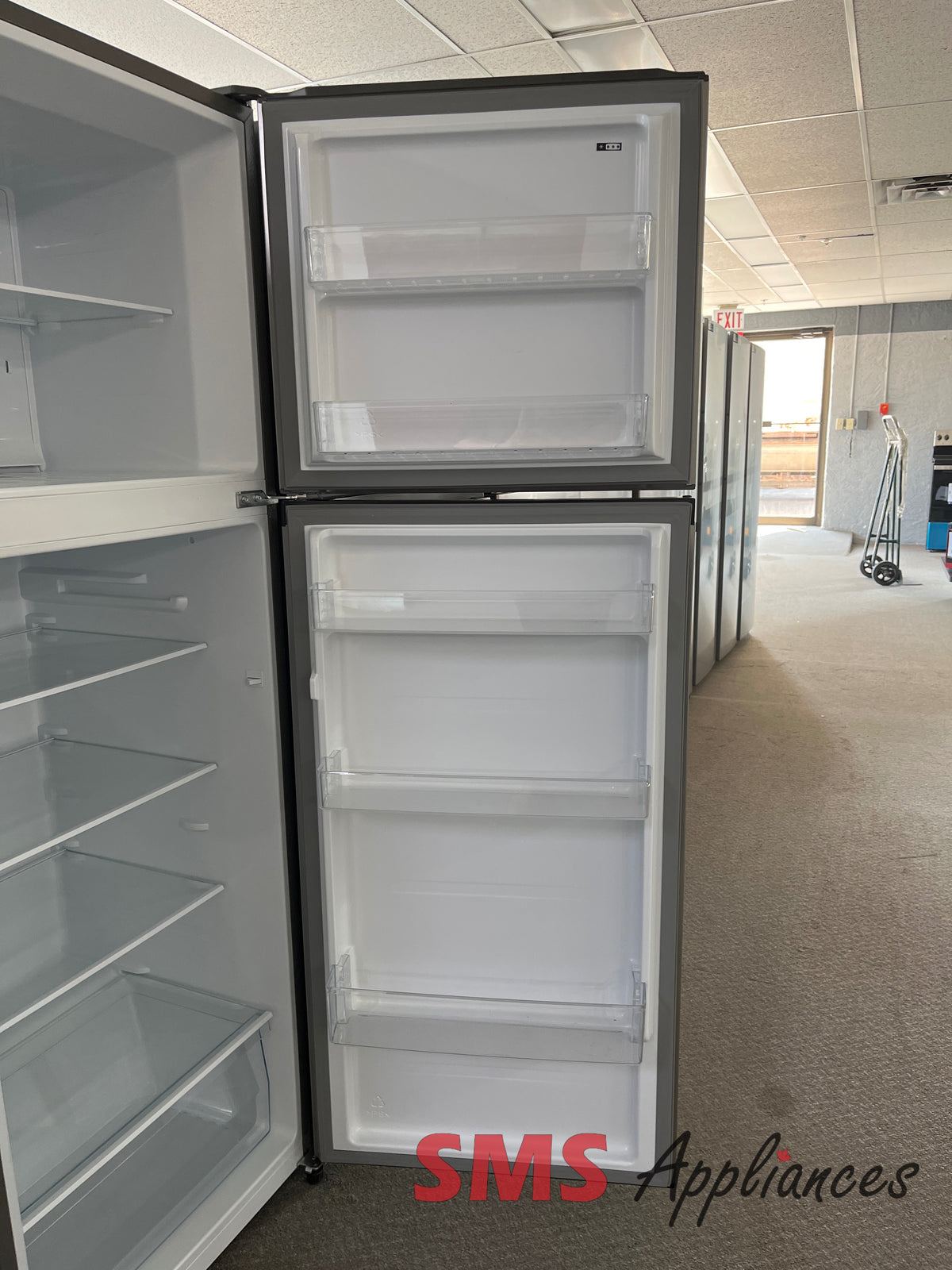 Open Box Fridges RT12A2CSE Hisense - Image 5