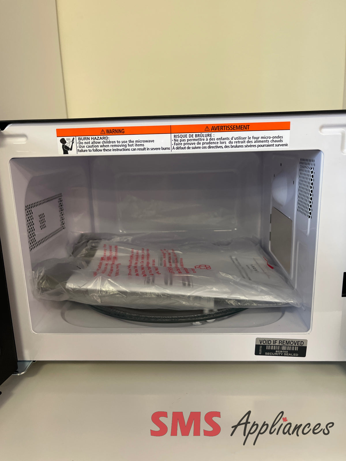 Open Box Microwaves DBMW0822BBS Danby - Image 3