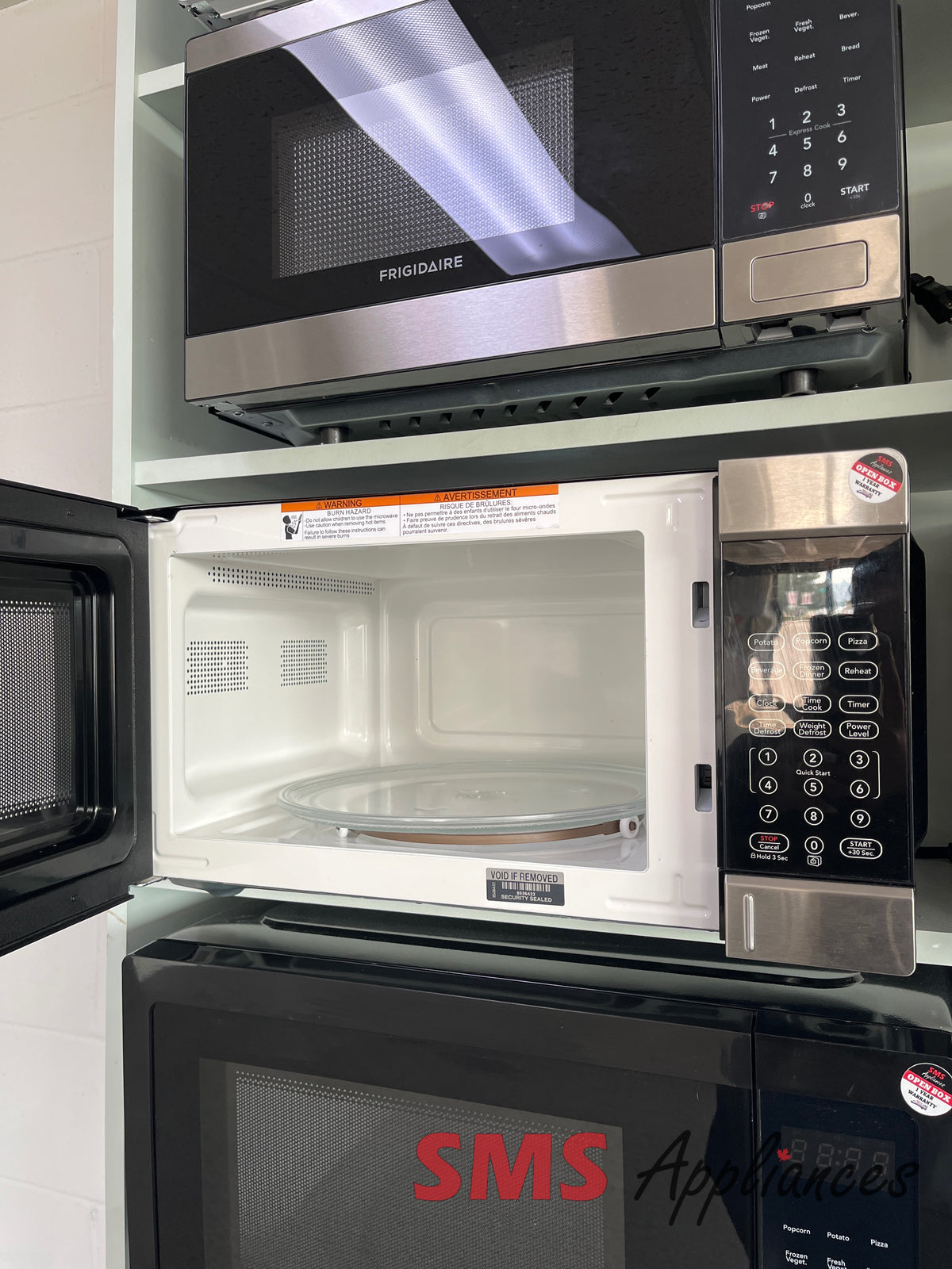 Open Box Microwaves EMW1120 Frigidaire - Image 2