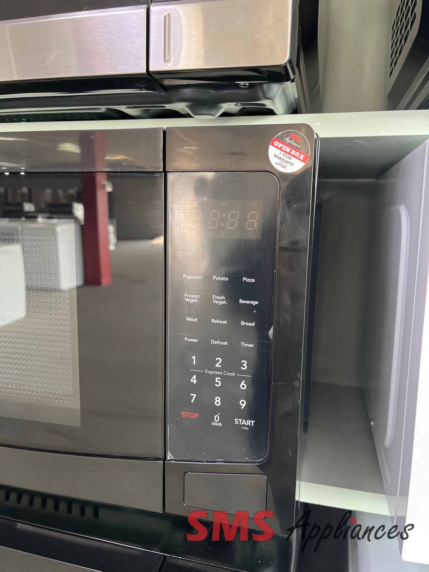 Open Box Microwaves EMW1132 BLACK Frigidaire - Image 3