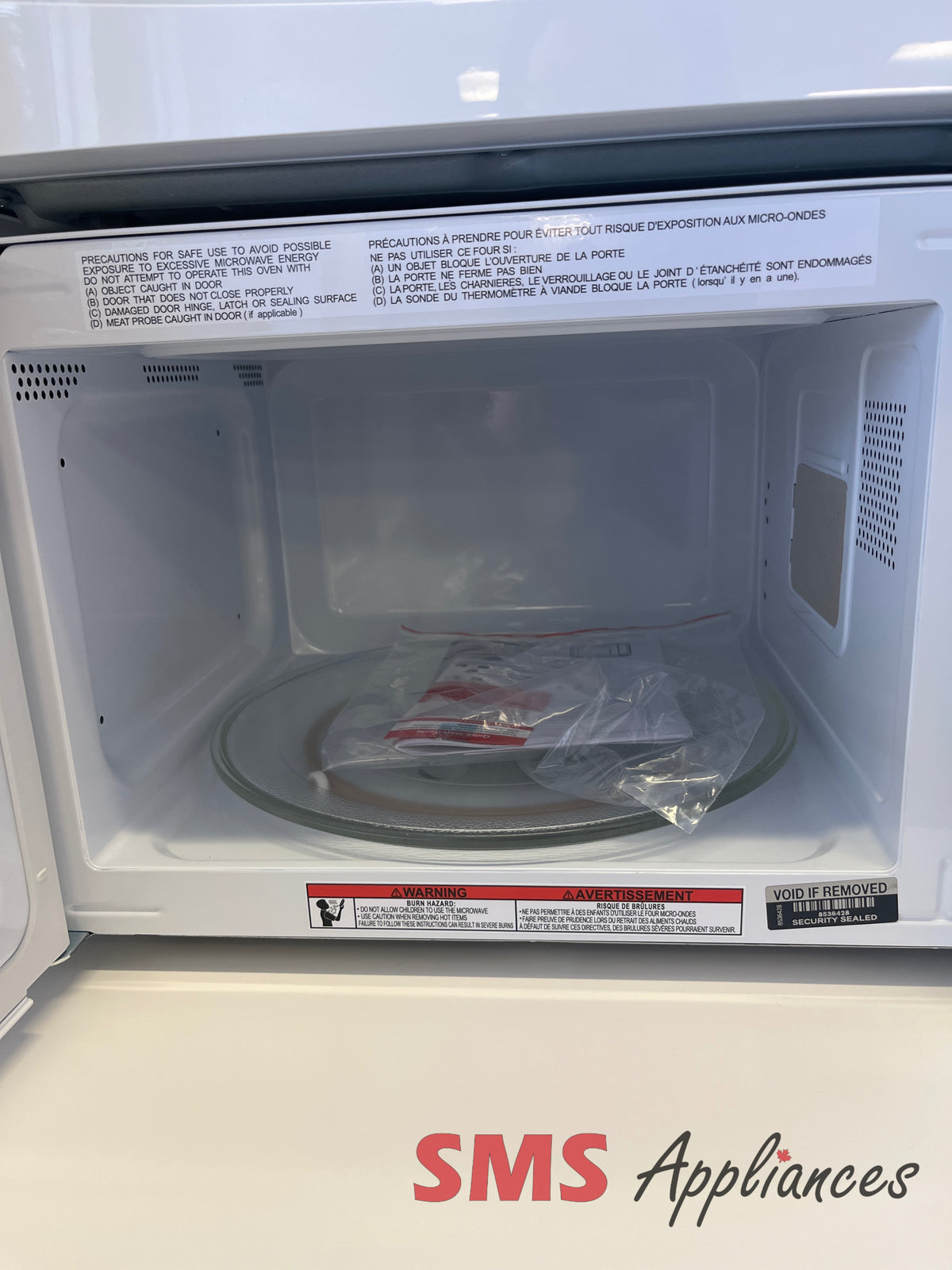 Open Box Microwaves EMW1132 WHITE Frigidaire - Image 2