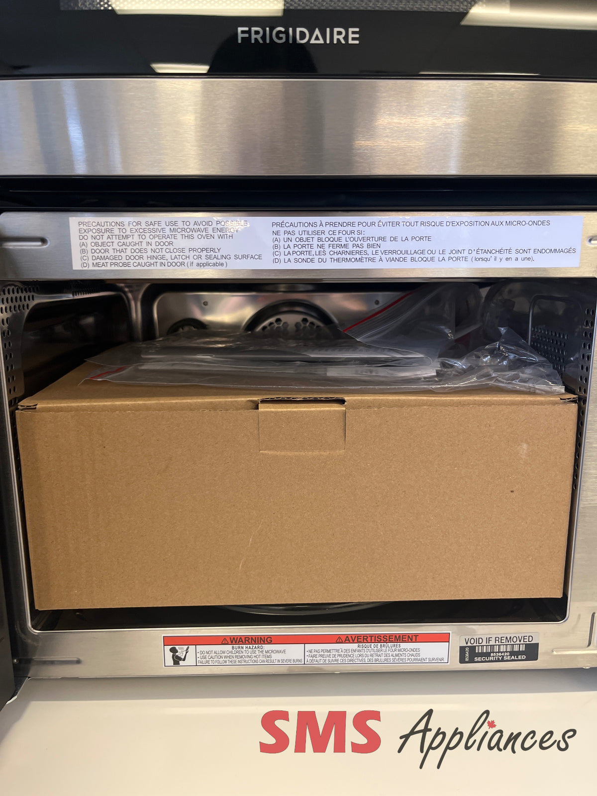 Open Box Microwaves EMW1220 B Frigidaire - Image 2