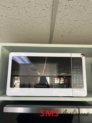 Open Box Microwave Frigidaire EMW733-WHITE