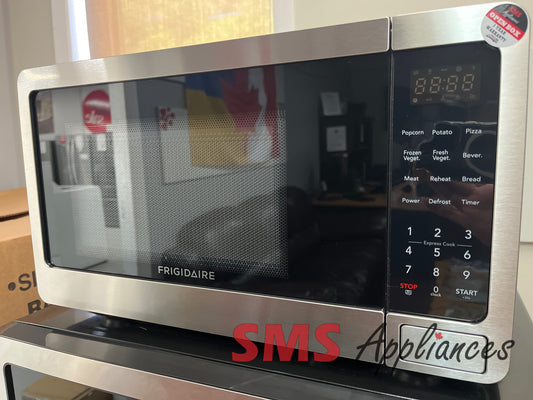 Open Box Microwaves EMW759 Frigidaire - Image 1
