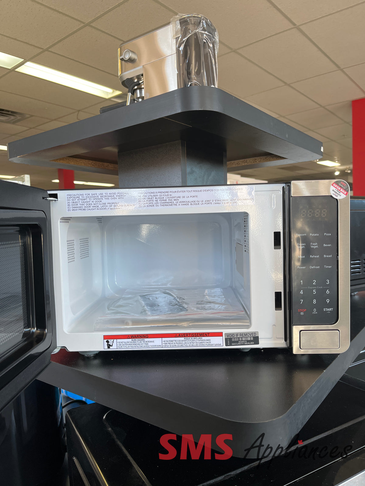 Open Box Microwaves EMW759 Frigidaire - Image 2