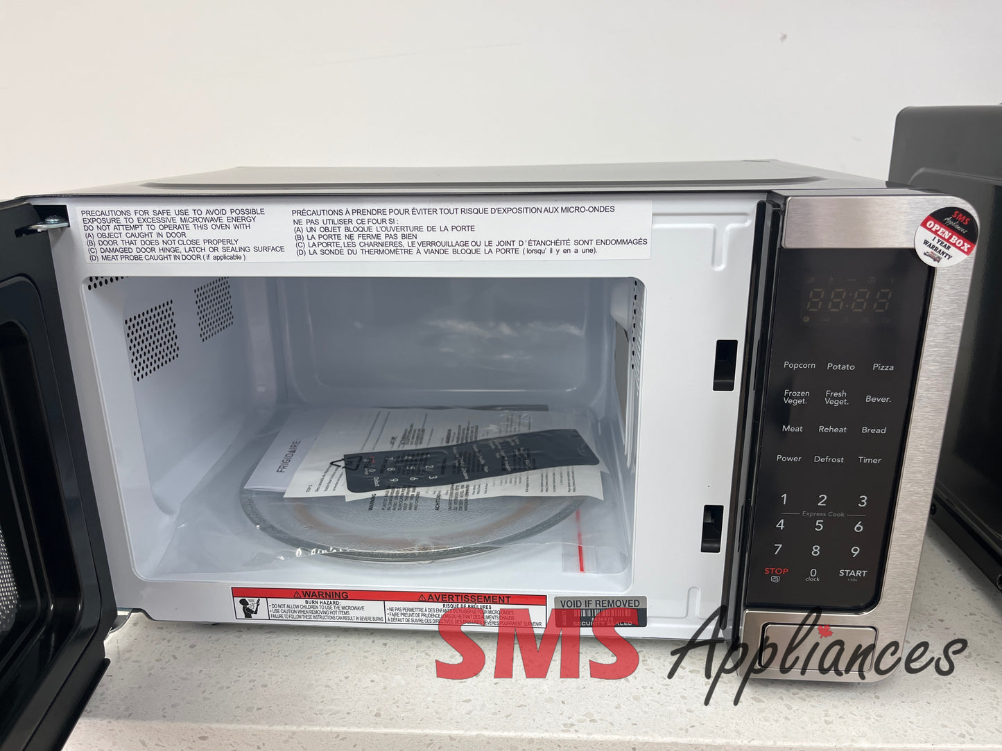 Open Box Microwaves EMW759 Frigidaire - Image 2