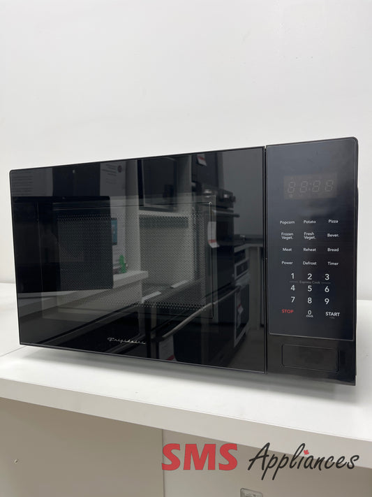 Open Box Microwaves EMW953 B BLACK Frigidaire - Image 1