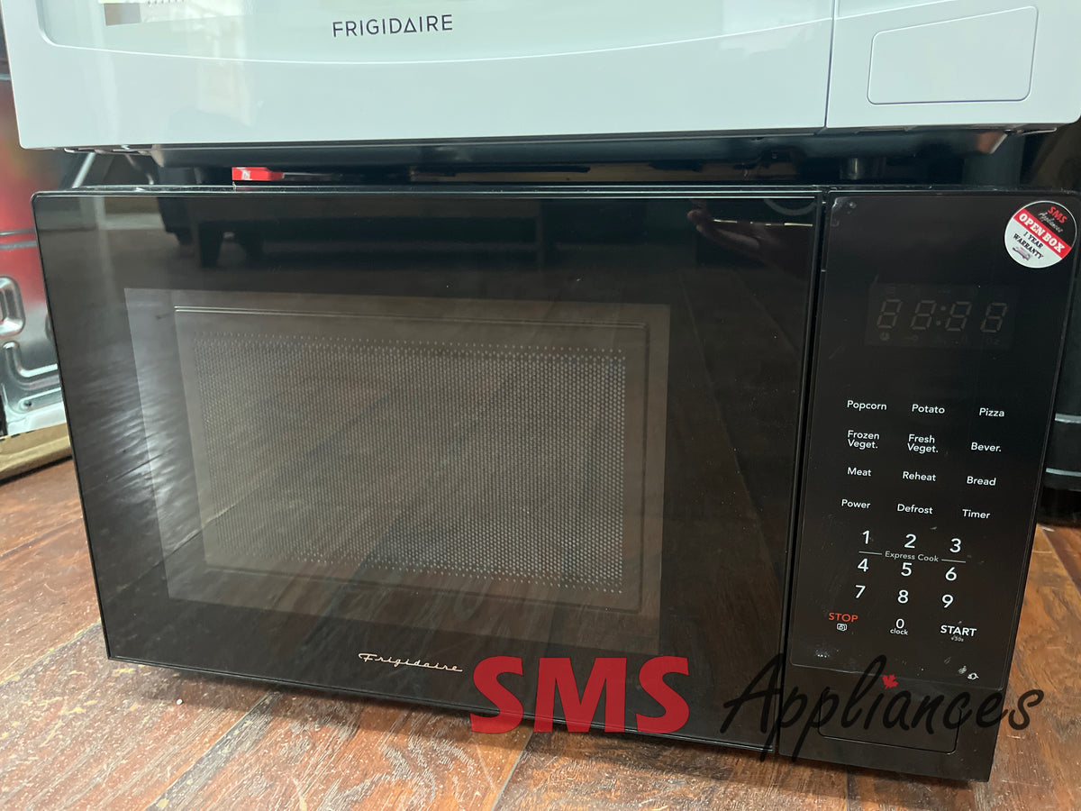 Open Box 19" Microwave Frigidaire EMW956 for sale in Saskatoon - SMS Appliances