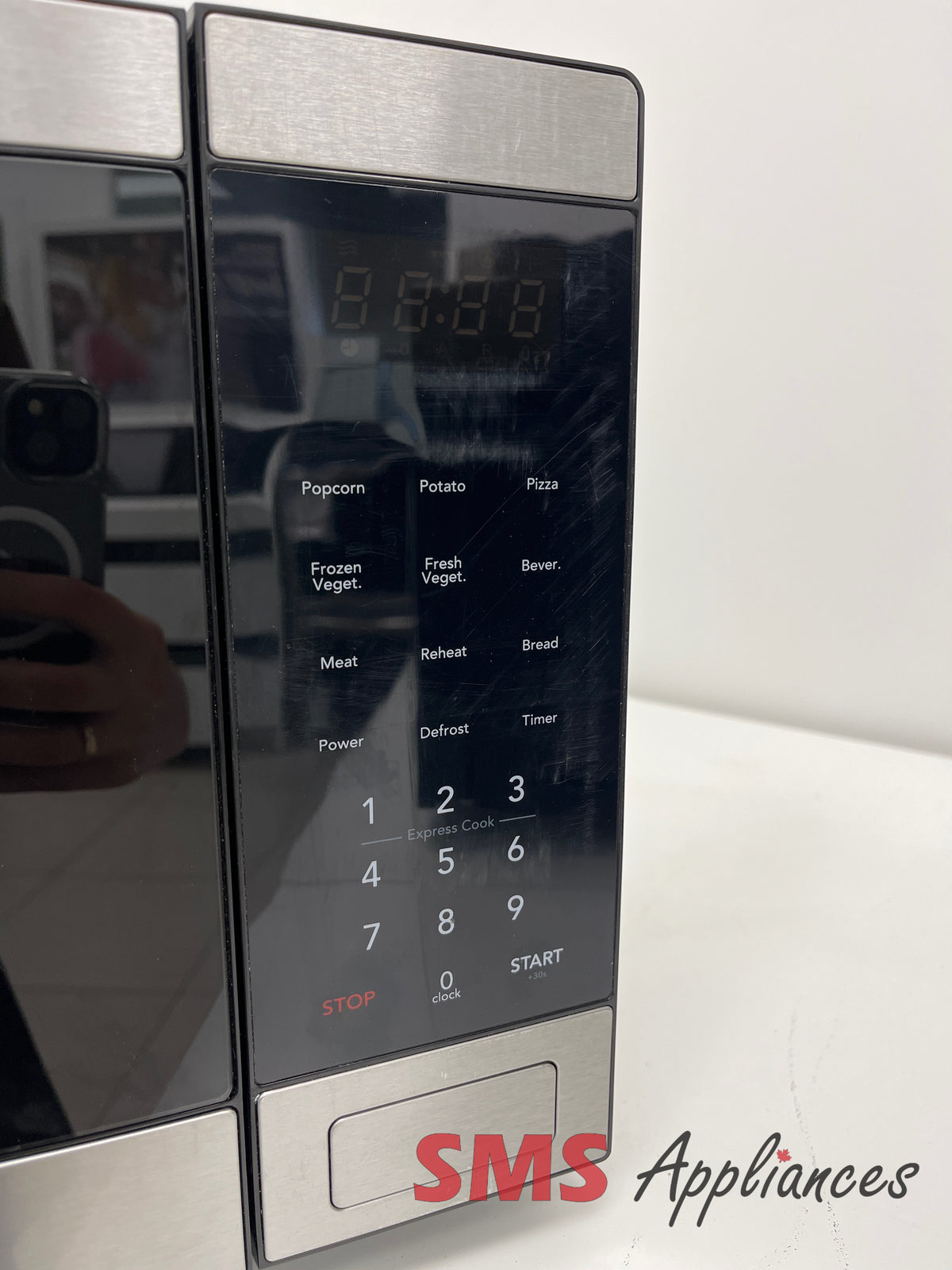 Open Box Microwaves EMW959 C Frigidaire - Image 3
