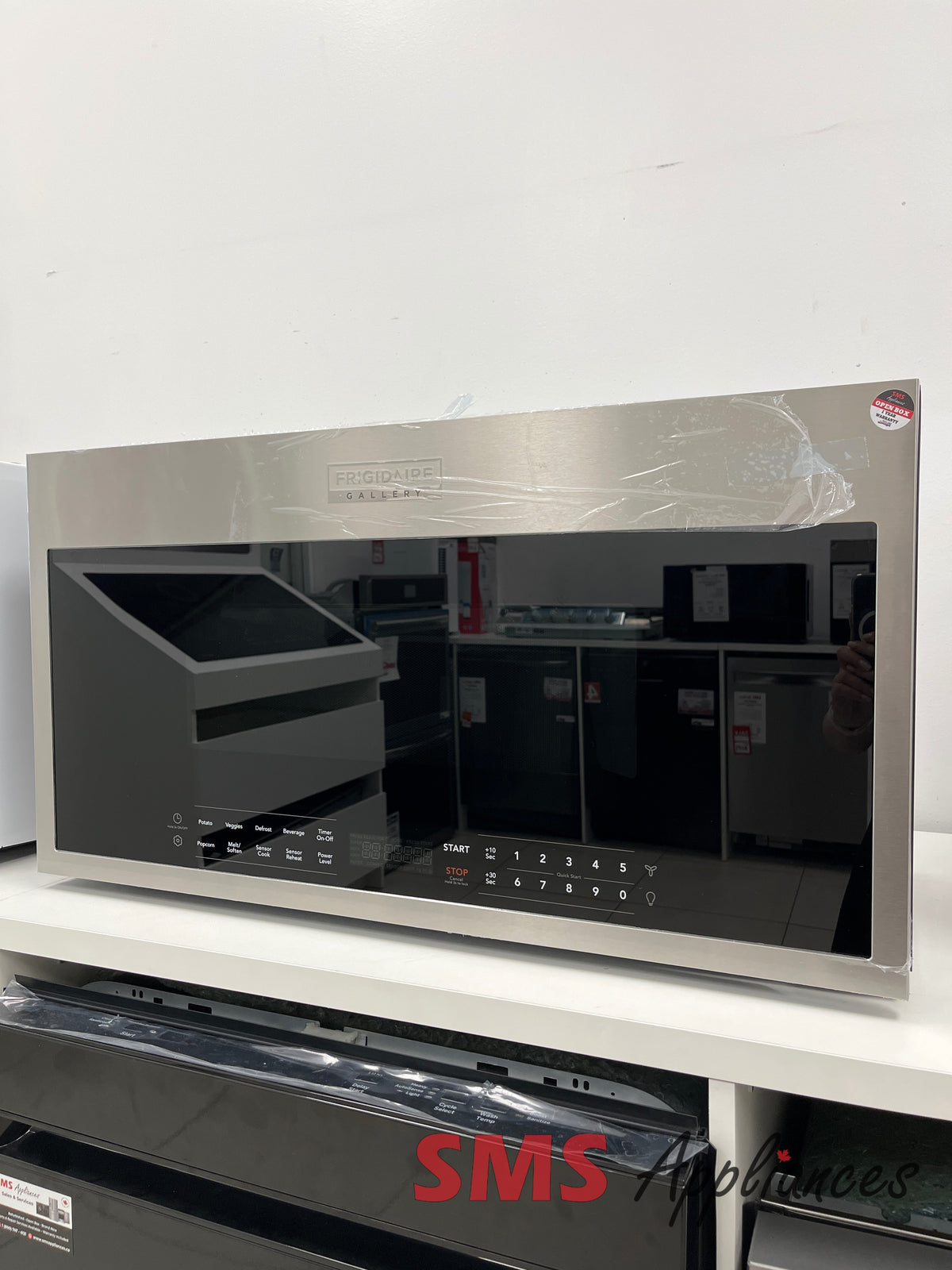 Open Box Microwaves GMOS1964AF Frigidaire - Image 2