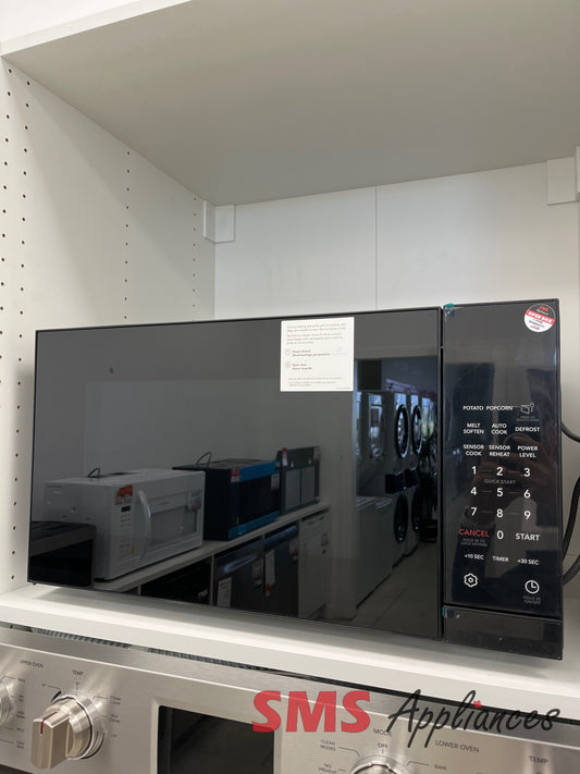 Open Box Microwaves PMBS3080BFA Frigidaire - Image 1