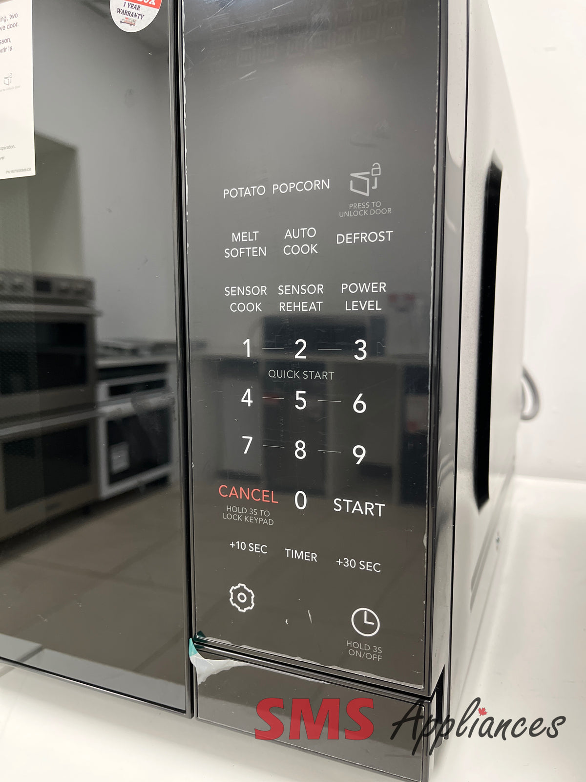 Open Box Microwaves PMBS3080BFA Frigidaire - Image 3