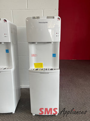 Open Box Small Appliance Frigidaire EFWC498