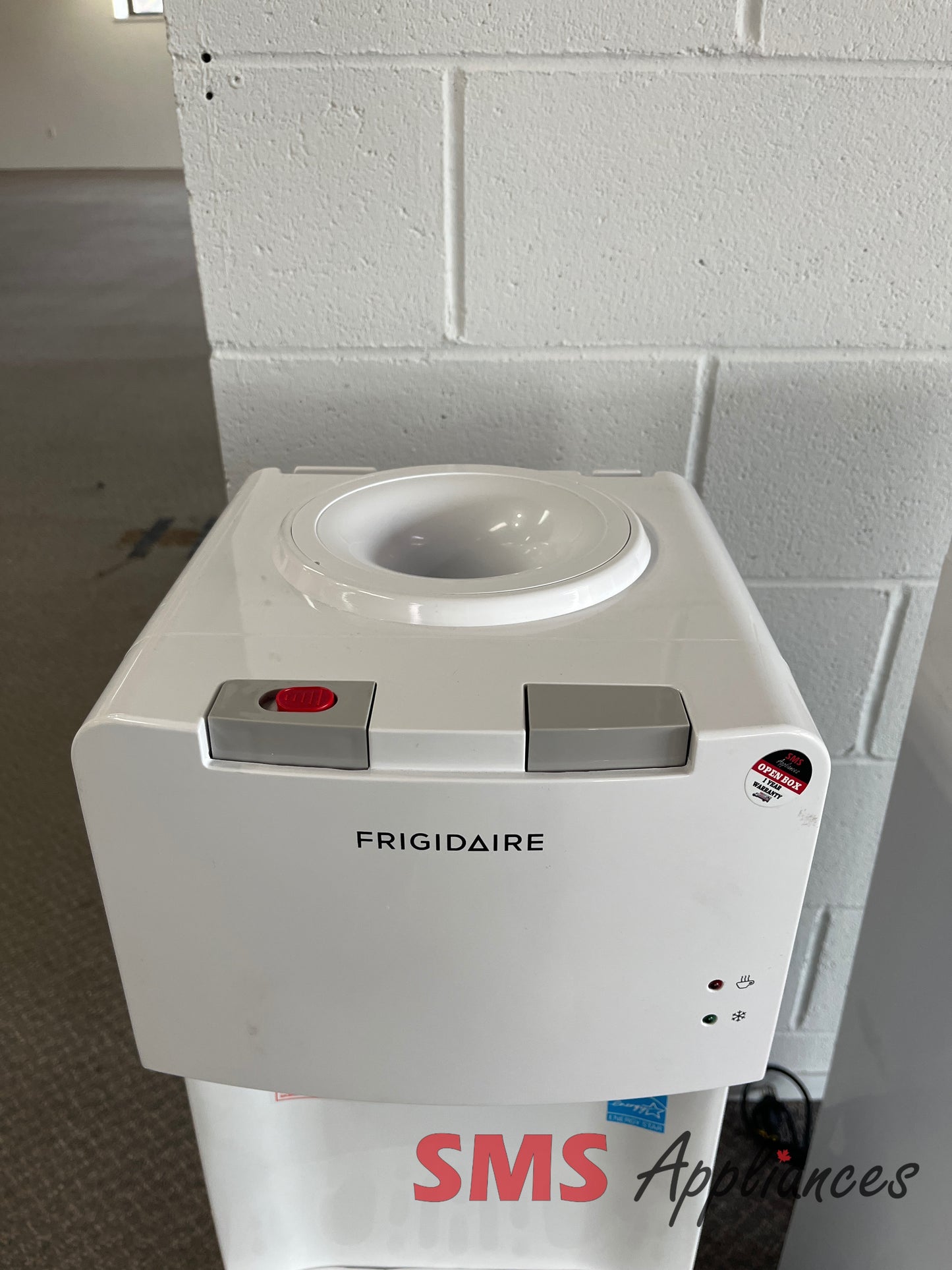 Open Box Small Appliances EFWC498 Frigidaire - Image 2