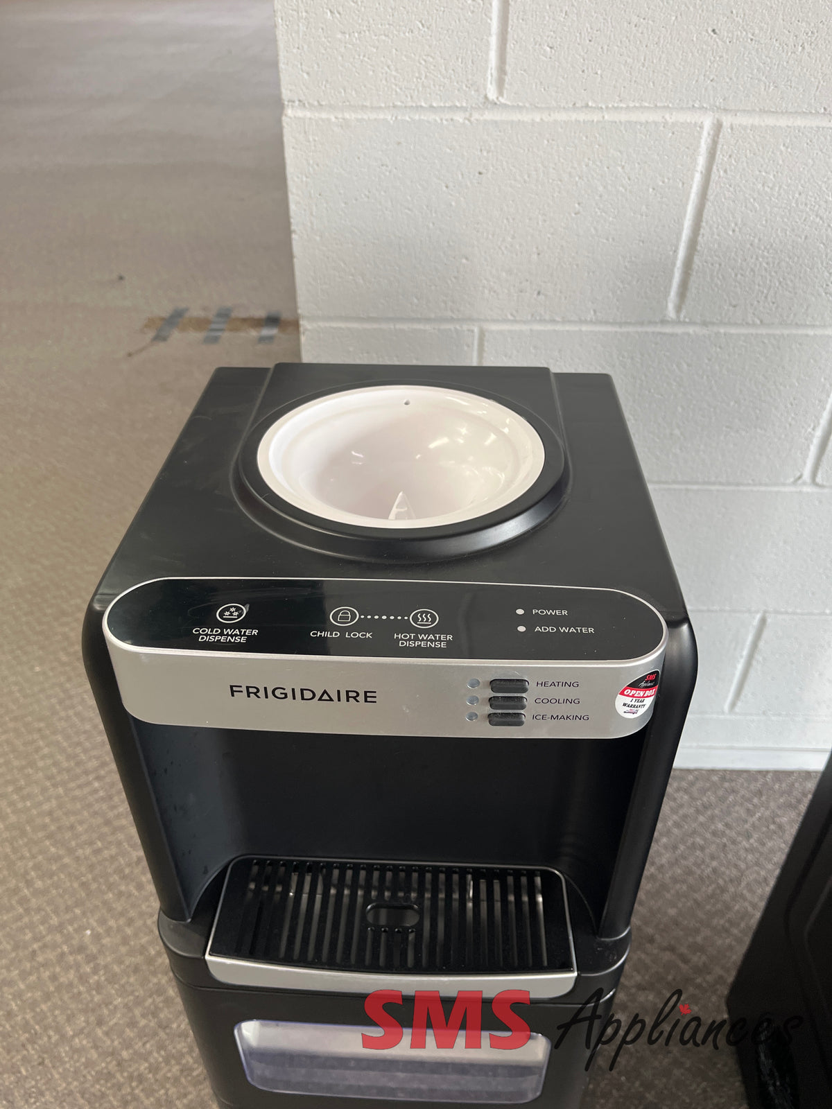 Open Box Small Appliances EFWC530 BLACK Frigidaire - Image 3