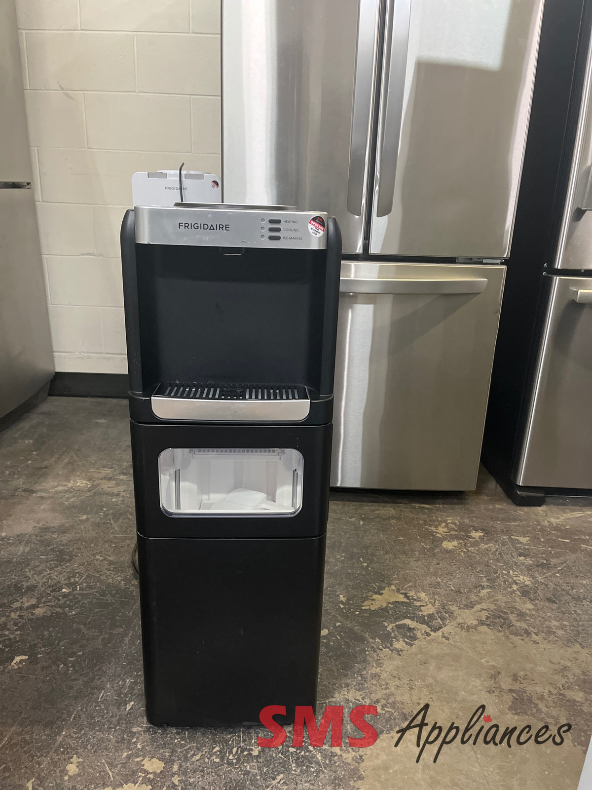 Open Box Small Appliances EFWC530 Frigidaire - Image 1