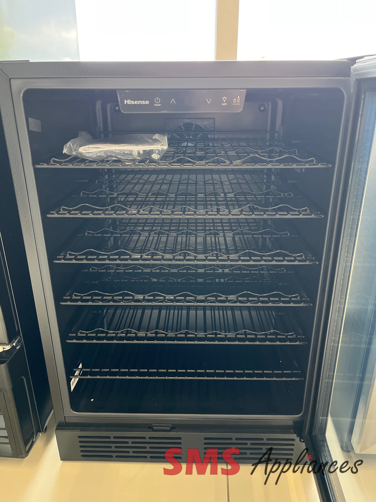 Open Box Small Appliances HWS054B1ASD Hisense - Image 3
