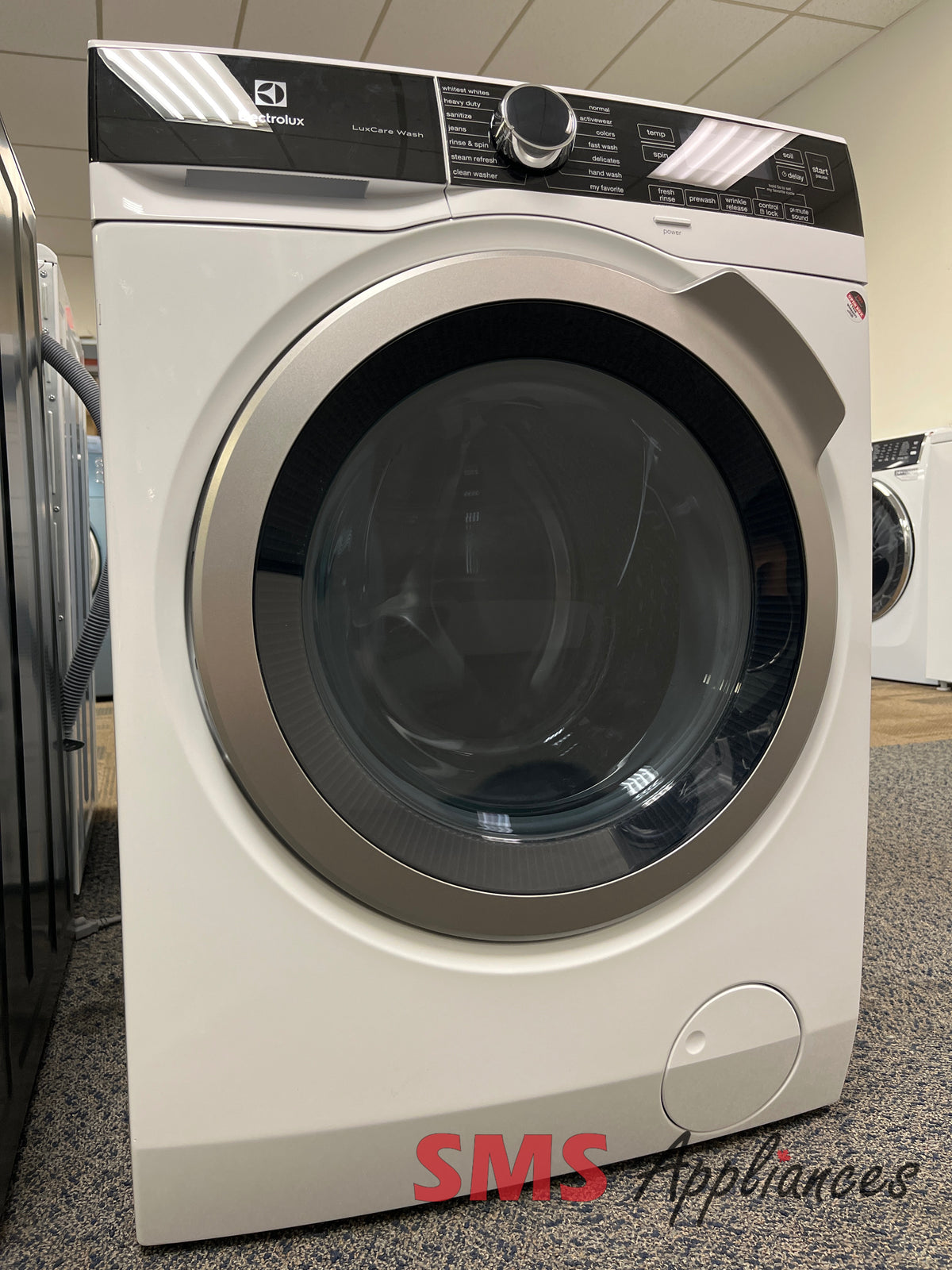 Open Box Washers ELFW4222AW Electrolux - Image 1