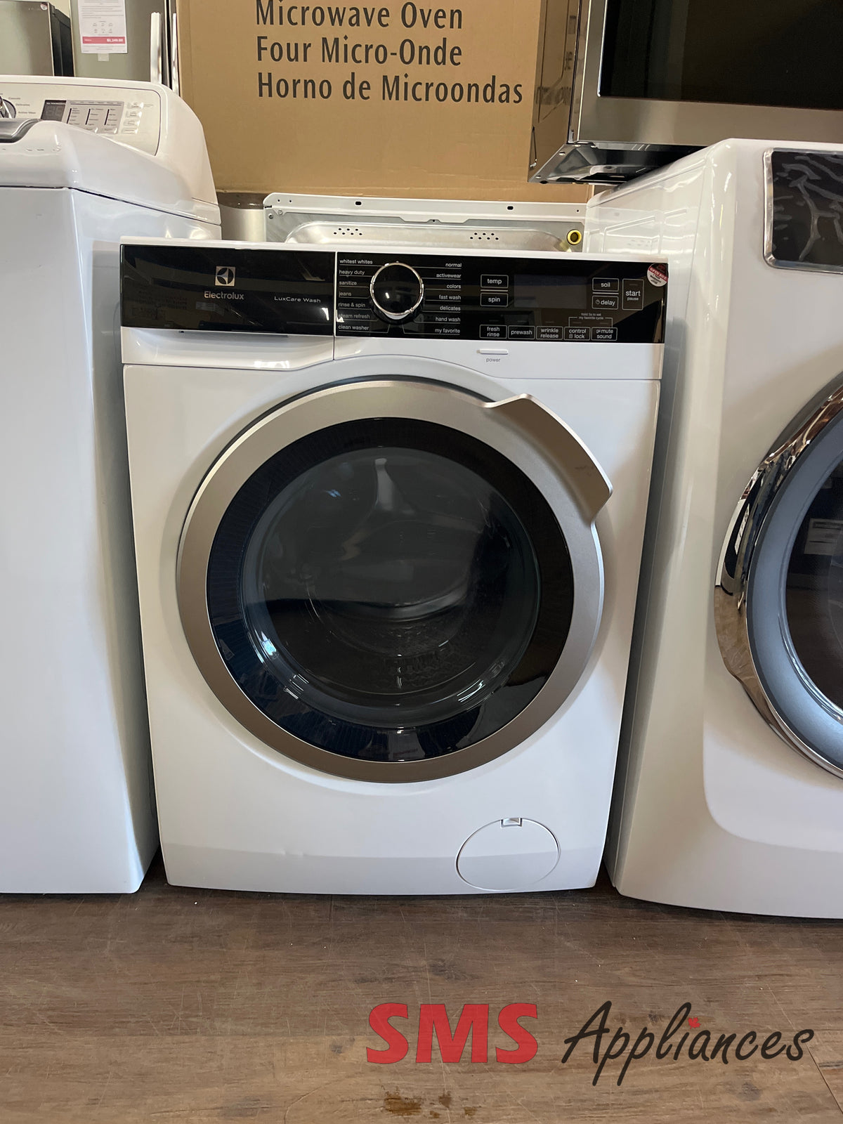 Open Box Washers ELFW4222AW Electrolux - Image 1