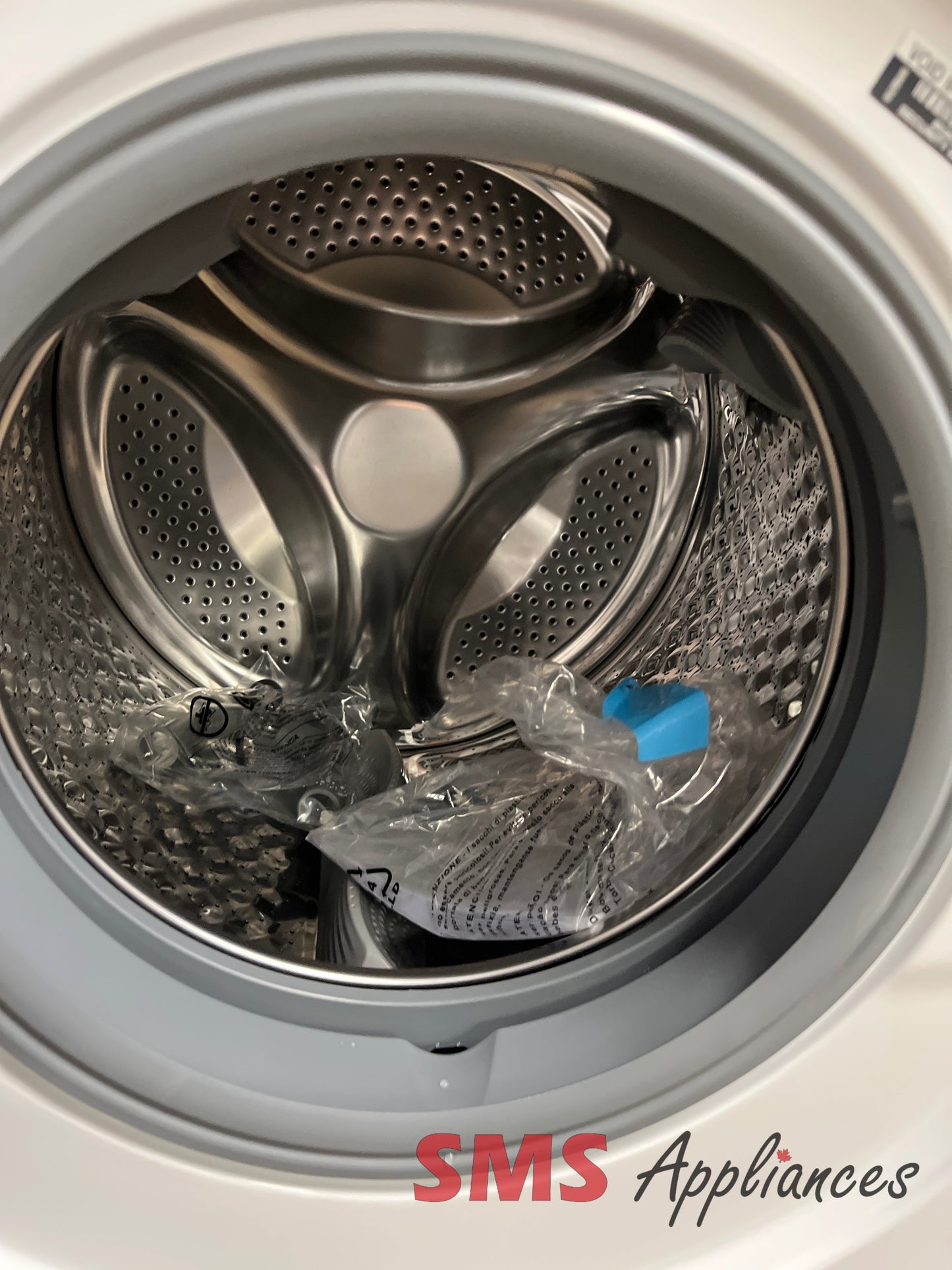 Open Box Washers ELFW4333AW Electrolux - Image 2