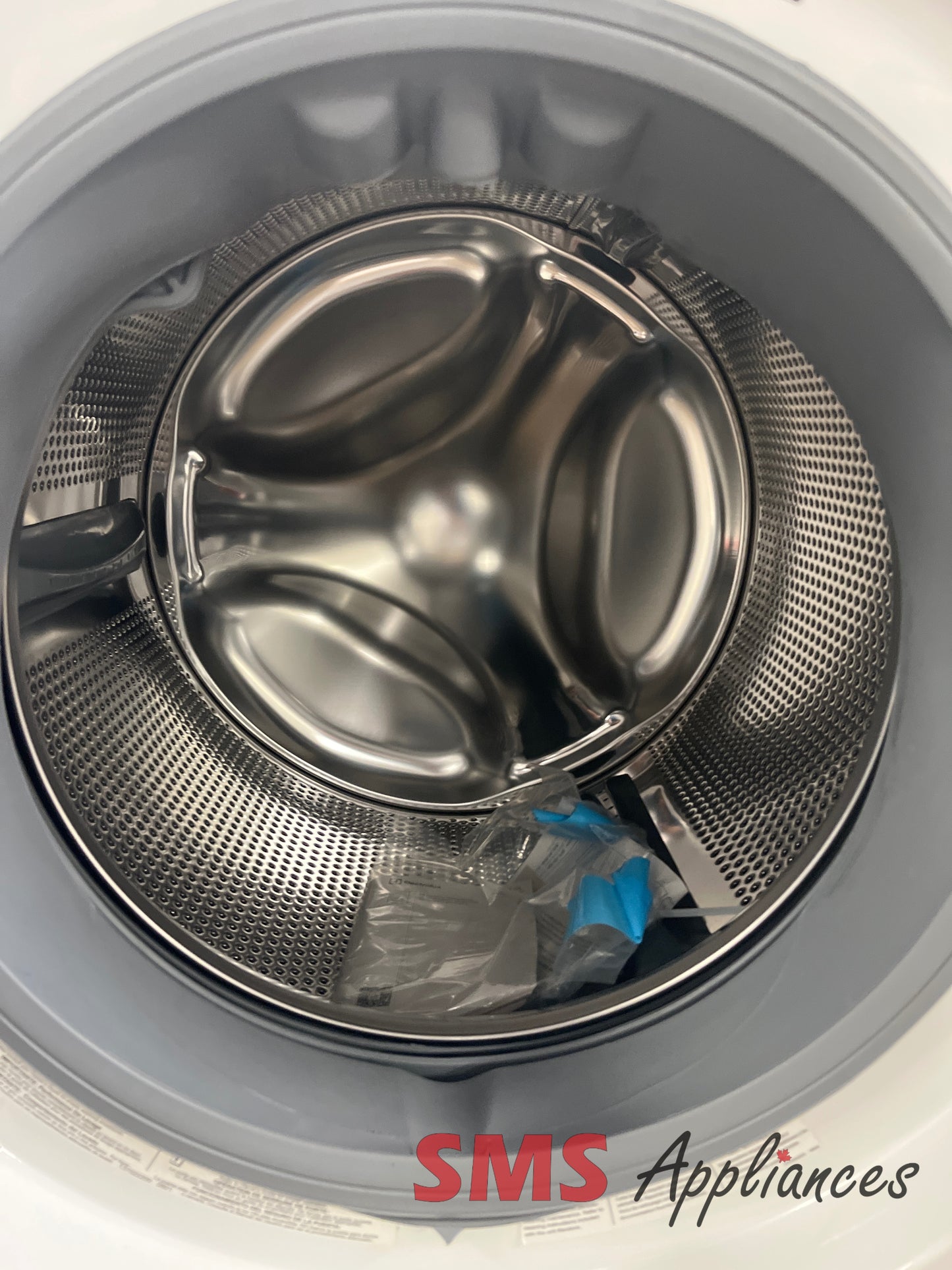 Open Box Washers ELFW7337AW Electrolux - Image 2