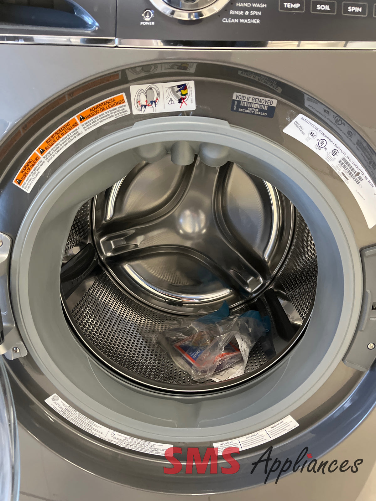 Electrolux ELFW7637AT open box washer photo at SMS Appliances Calgary